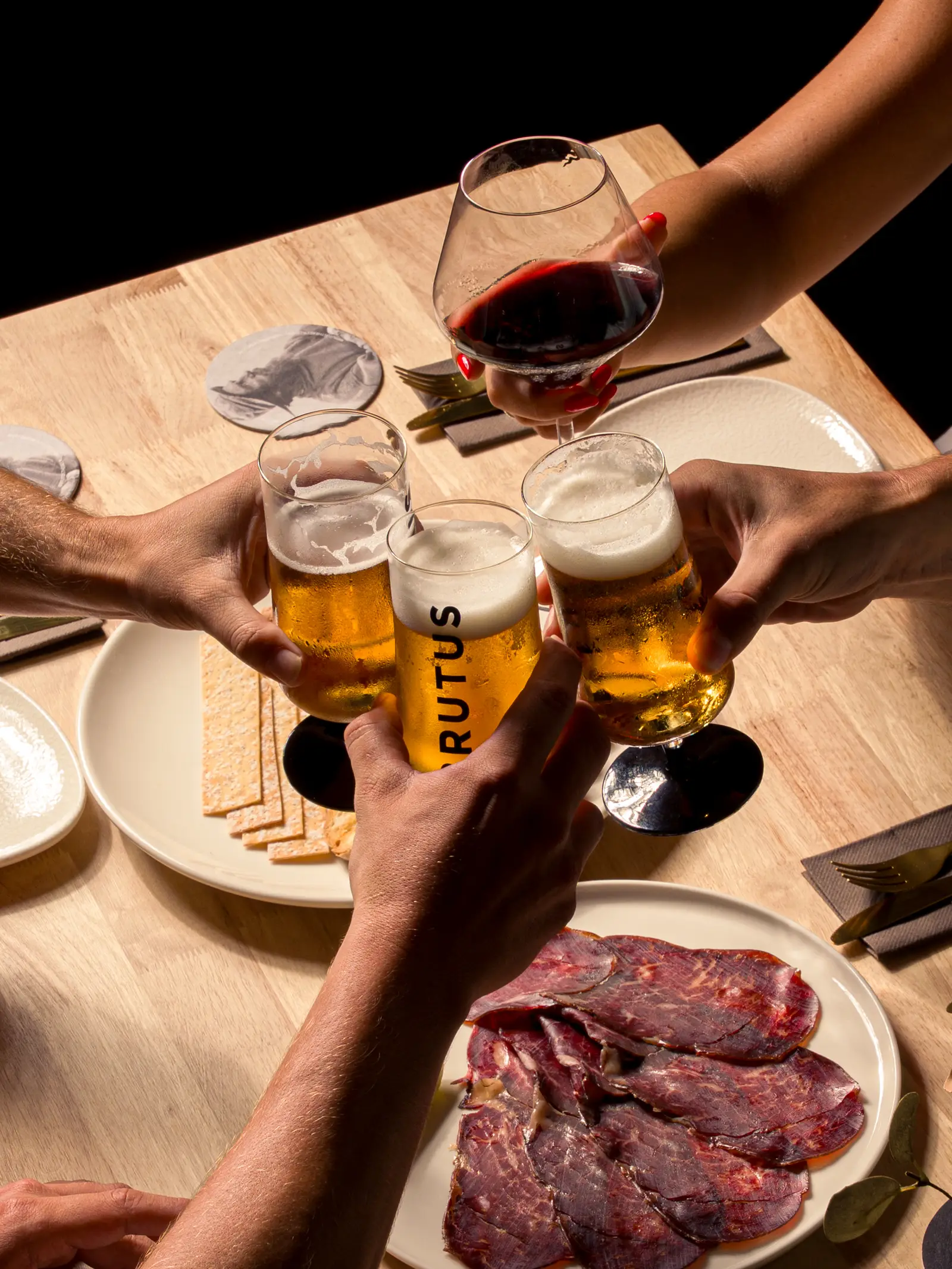 Taberna Huraño: Lifestyle